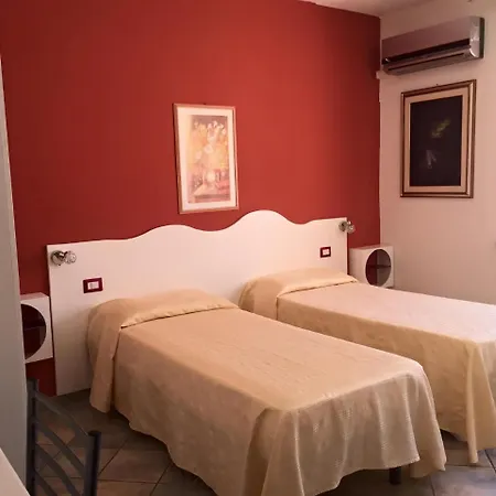 Sandalion Hotel 3*