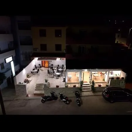 Hotel Sandalion 3*